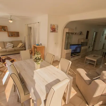 Harbour 2 Bedrooms - Tenesol Rentals Los Cristianos (Tenerife)