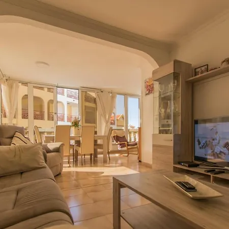 Harbour 2 Bedrooms - Tenesol Rentals Los Cristianos (Tenerife)